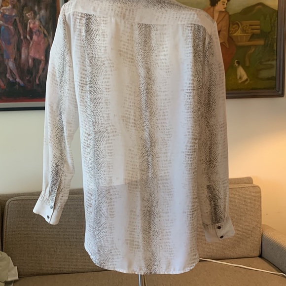 90’s KENAR PYTHON SNAKEPRINT HI-LOW BLOUSE - Picture 10 of 12